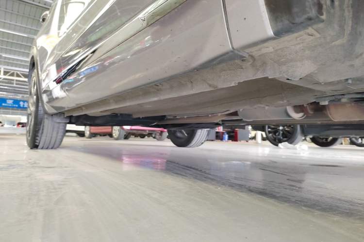 Used Geely Auto Monjaro L 2021 2.0TD DCT EVO Two-Wheel Drive Smart Luxury Version Right Side Sill