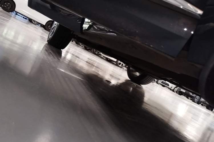 Used Geely Auto Monjaro L 2021 2.0TD DCT EVO Two-Wheel Drive Smart Luxury Version Right Side Sill