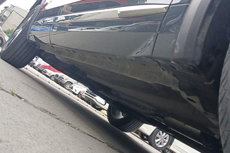 Used Geely Auto Monjaro L 2021 2.0TD DCT EVO Two-Wheel Drive Prestige Version Right Side Sill
