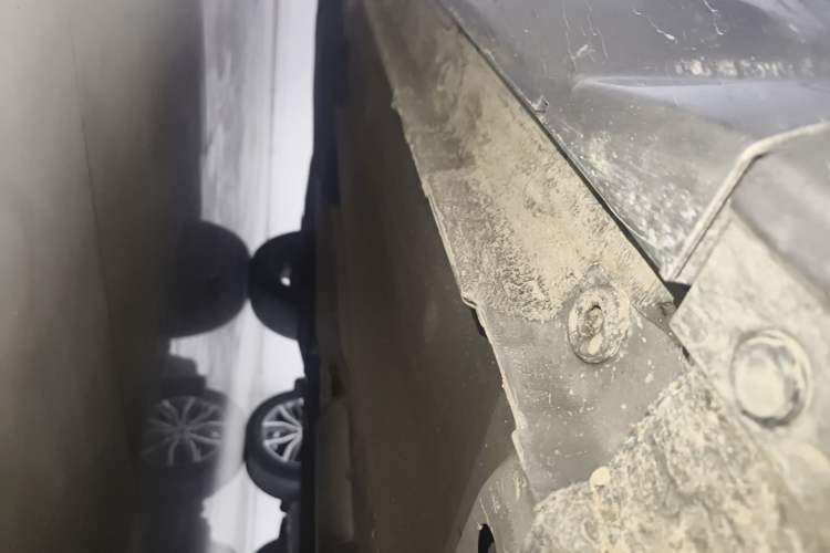 Used Geely Auto Monjaro L 2021 2.0TD DCT EVO Two-Wheel Drive Smart Luxury Version Right Side Sill
