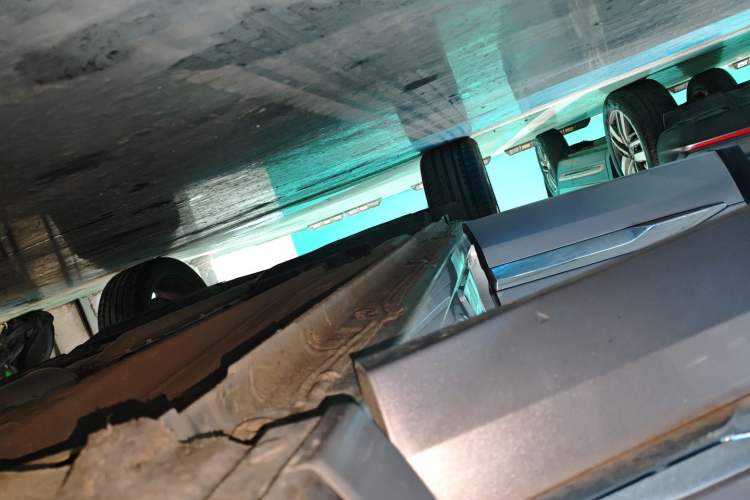 Used Geely Auto Monjaro L 2021 2.0TD DCT EVO Two-Wheel Drive Smart Luxury Version Right Side Sill