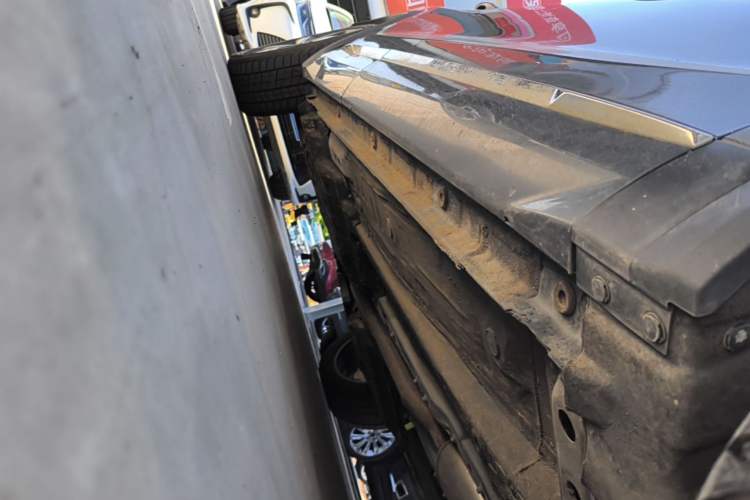 Used Geely Auto Monjaro L 2021 2.0TD DCT EVO Two-Wheel Drive Prestige Version Right Side Sill