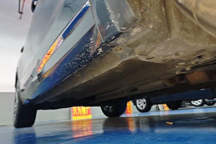Used Geely Auto Monjaro L 2021 2.0TD DCT EVO Two-Wheel-Drive Flagship Version Right Side Sill