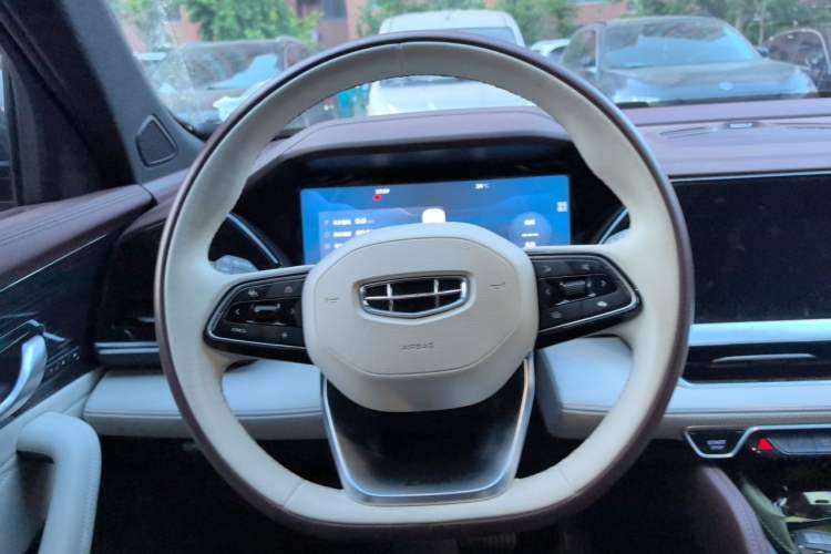 Used Geely Auto Monjaro L 2021 2.0TD DCT EVO Two-Wheel Drive Prestige Version Steering Wheel