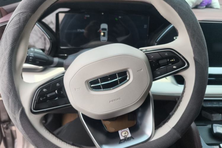 Used Geely Auto Monjaro L 2021 2.0TD DCT EVO Two-Wheel Drive Smart Luxury Version Steering Wheel