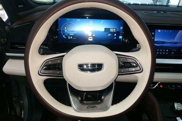 Used Geely Auto Monjaro L 2021 2.0TD DCT EVO Two-Wheel Drive Smart Luxury Version Steering Wheel