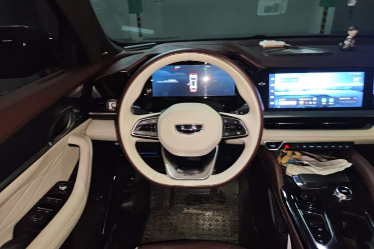 Used Geely Auto Monjaro L 2021 2.0TD High-Power Automatic All-Wheel-Drive Flagship Version Steering Wheel