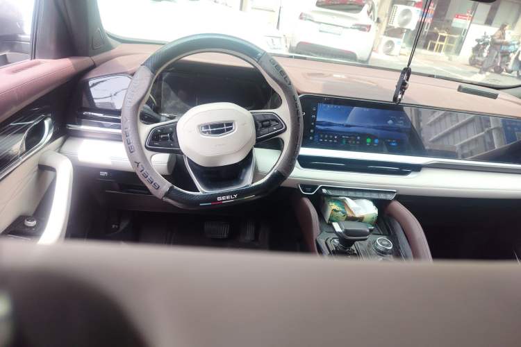 Used Geely Auto Monjaro L 2021 2.0TD DCT EVO Two-Wheel Drive Prestige Version Steering Wheel