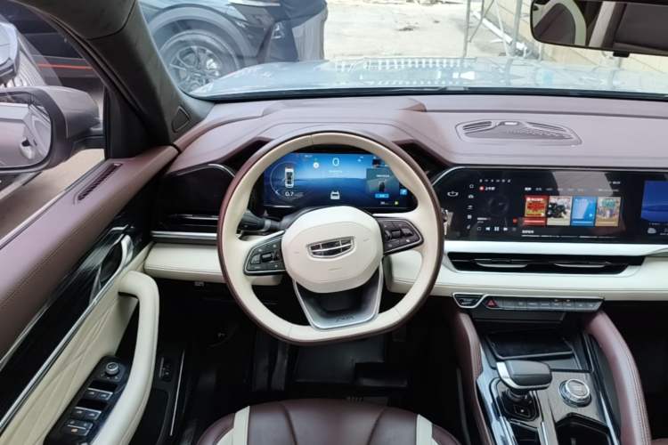 Used Geely Auto Monjaro L 2021 2.0TD DCT EVO Two-Wheel Drive Prestige Version Steering Wheel