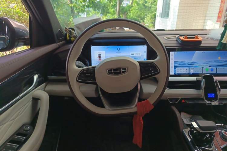 Used Geely Auto Monjaro L 2021 2.0TD DCT EVO Two-Wheel Drive Prestige Version Steering Wheel