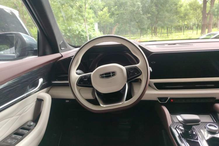 Used Geely Auto Monjaro L 2021 2.0TD DCT EVO Two-Wheel Drive Smart Luxury Version Steering Wheel