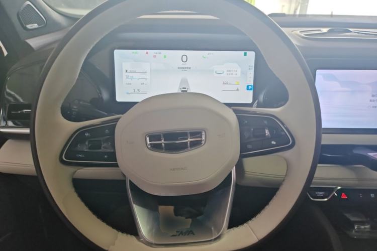 Used Geely Auto Monjaro L 2021 2.0TD High-Power Automatic All-Wheel-Drive Flagship Version Steering Wheel