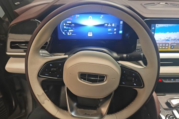 Used Geely Auto Monjaro L 2021 2.0TD High-Power Automatic All-Wheel-Drive Flagship Version Steering Wheel