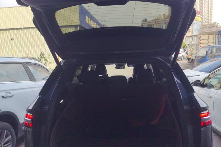 Used Geely Auto Monjaro L 2021 2.0TD DCT EVO Two-Wheel Drive Smart Luxury Version Trunk