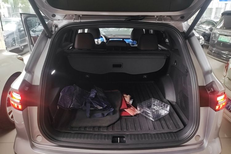 Used Geely Auto Monjaro L 2021 2.0TD High-Power Automatic All-Wheel-Drive Flagship Version Trunk