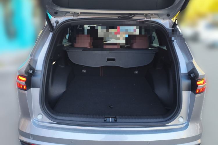 Used Geely Auto Monjaro L 2021 2.0TD DCT EVO Two-Wheel Drive Prestige Version Trunk