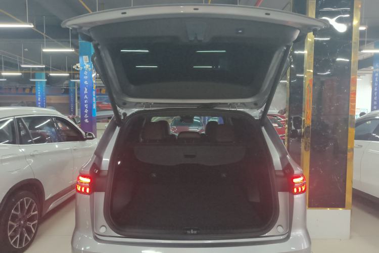 Used Geely Auto Monjaro L 2021 2.0TD DCT EVO Two-Wheel Drive Smart Luxury Version Trunk