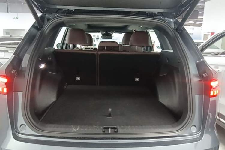 Used Geely Auto Monjaro L 2021 2.0TD DCT EVO Two-Wheel Drive Prestige Version Trunk