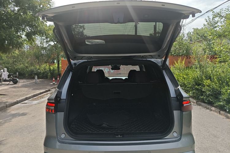 Used Geely Auto Monjaro L 2021 2.0TD DCT EVO Two-Wheel Drive Smart Luxury Version Trunk