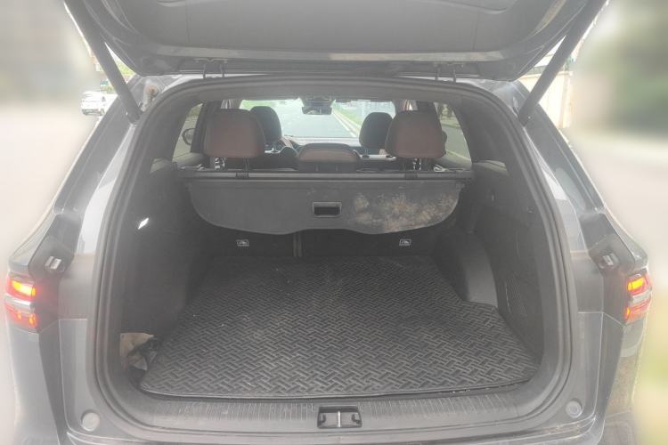 Used Geely Auto Monjaro L 2021 2.0TD DCT EVO Two-Wheel Drive Smart Luxury Version Trunk