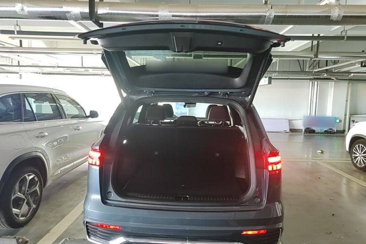 Used Geely Auto Monjaro L 2021 2.0TD DCT EVO Two-Wheel Drive Smart Luxury Version Trunk
