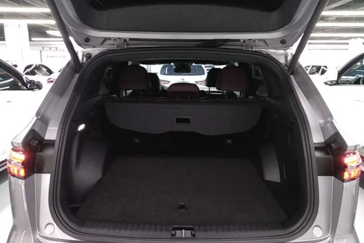 Used Geely Auto Monjaro L 2021 2.0TD DCT EVO Two-Wheel Drive Smart Luxury Version Trunk