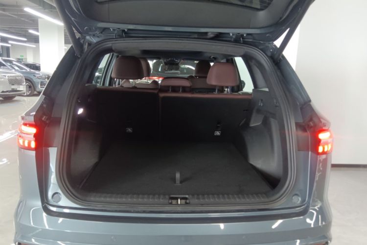 Used Geely Auto Monjaro L 2021 2.0TD DCT EVO Two-Wheel Drive Prestige Version Trunk