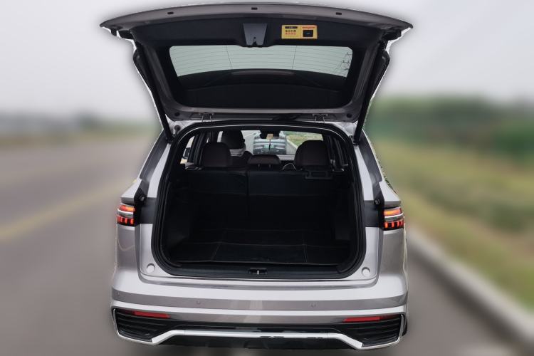 Used Geely Auto Monjaro L 2021 2.0TD DCT EVO Two-Wheel Drive Smart Luxury Version Trunk