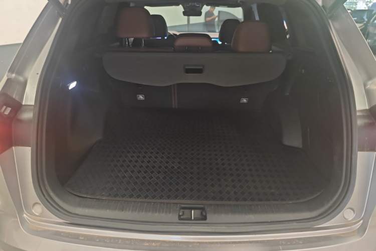 Used Geely Auto Monjaro L 2021 2.0TD High-Power Automatic All-Wheel-Drive Flagship Version Trunk