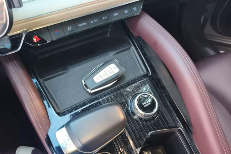 Used Geely Auto Monjaro L 2021 2.0TD DCT EVO Two-Wheel-Drive Flagship Version Vehicle Key