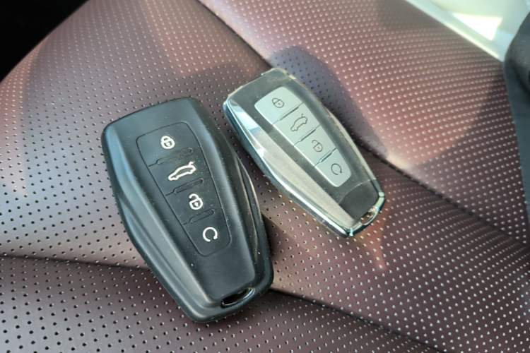 Used Geely Auto Monjaro L 2021 2.0TD DCT EVO Two-Wheel Drive Prestige Version Vehicle Key