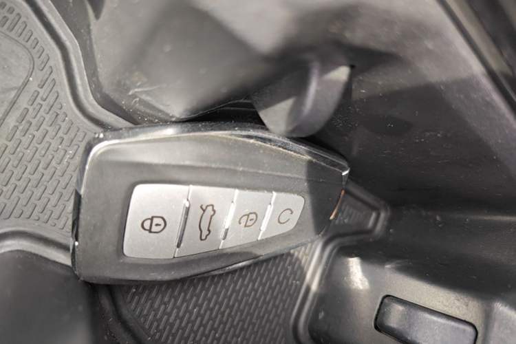 Used Geely Auto Monjaro L 2021 2.0TD High-Power Automatic All-Wheel Drive Luxury Version Vehicle Key