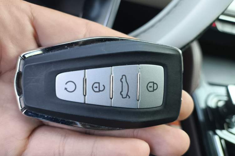 Used Geely Auto Monjaro L 2021 2.0TD DCT EVO Two-Wheel Drive Prestige Version Vehicle Key