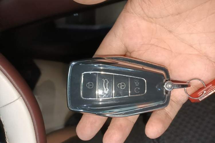 Used Geely Auto Monjaro L 2021 2.0TD DCT EVO Two-Wheel Drive Prestige Version Vehicle Key