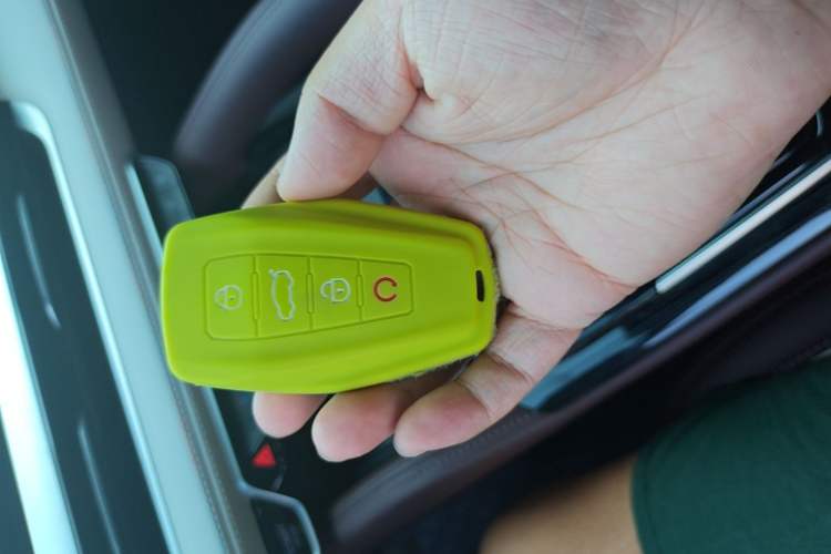 Used Geely Auto Monjaro L 2021 2.0TD DCT EVO Two-Wheel Drive Smart Luxury Version Vehicle Key