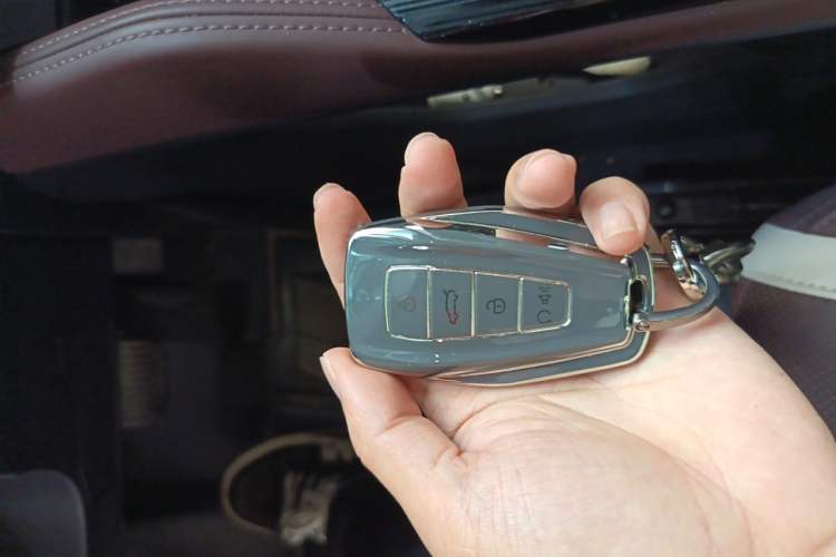 Used Geely Auto Monjaro L 2021 2.0TD DCT EVO Two-Wheel Drive Prestige Version Vehicle Key