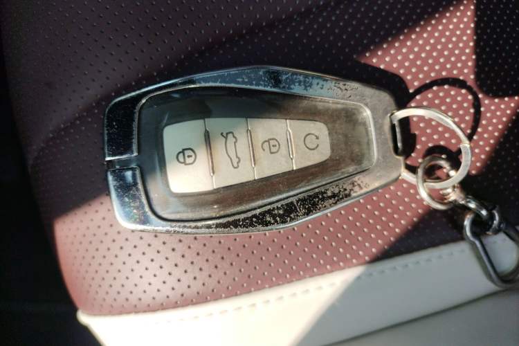 Used Geely Auto Monjaro L 2021 2.0TD DCT EVO Two-Wheel Drive Prestige Version Vehicle Key