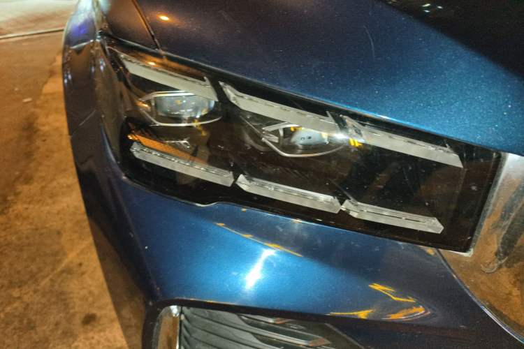 Used Geely Auto Monjaro L 2021 2.0TD DCT EVO Two-Wheel Drive Prestige Version Right Front Headlight