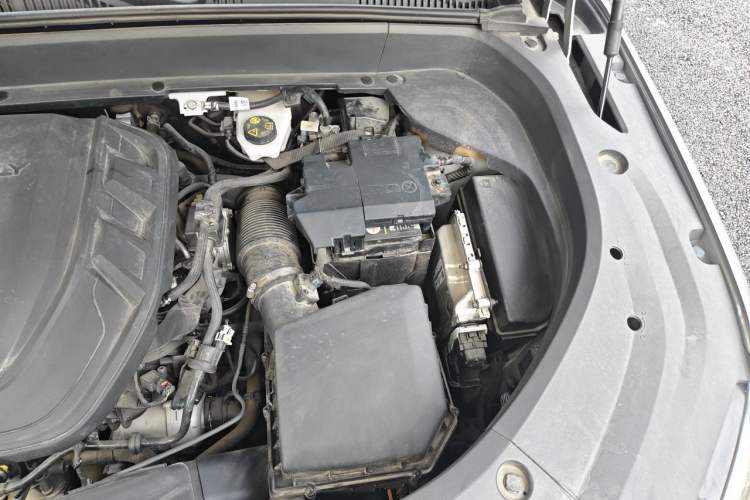 Used Geely Auto Monjaro L 2021 2.0TD DCT EVO Two-Wheel Drive Prestige Version Engine Bay Left