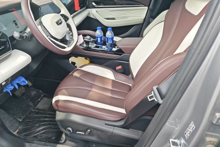 Used Geely Auto Monjaro L 2021 2.0TD DCT EVO Two-Wheel Drive Prestige Version Left Front Seat