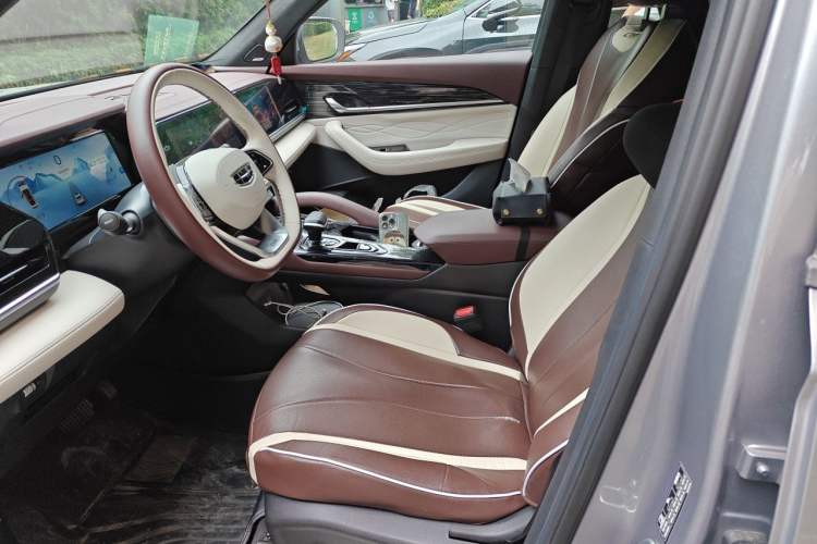 Used Geely Auto Monjaro L 2021 2.0TD DCT EVO Two-Wheel Drive Smart Luxury Version Left Front Seat