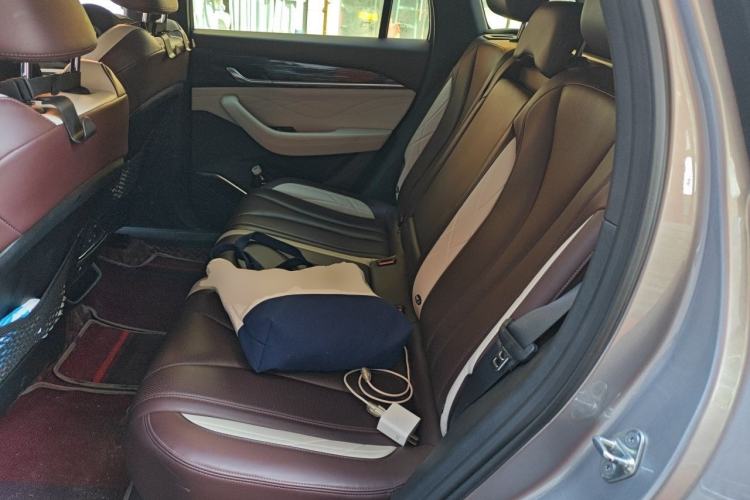 Used Geely Auto Monjaro L 2021 2.0TD DCT EVO Two-Wheel-Drive Flagship Version Left Rear Seat