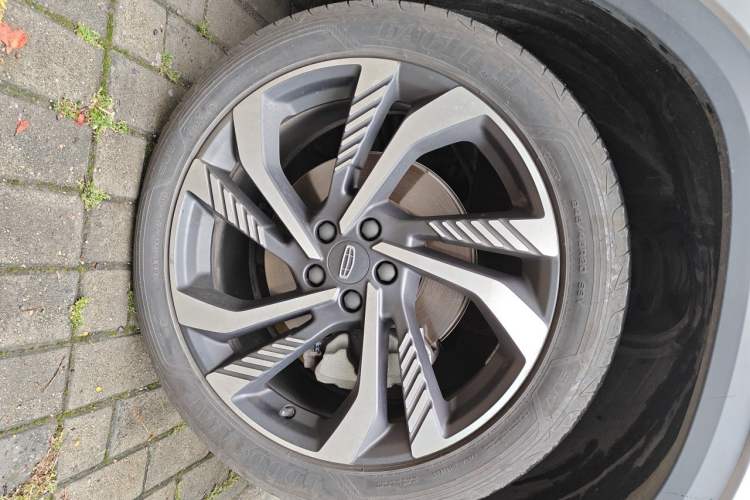 Used Geely Auto Monjaro L 2021 2.0TD DCT EVO Two-Wheel Drive Smart Luxury Version Right Front Wheel Hub