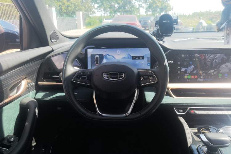 Used Geely Auto Monjaro L 2021 2.0TD DCT EVO Two-Wheel Drive Smart Luxury Version Steering Wheel