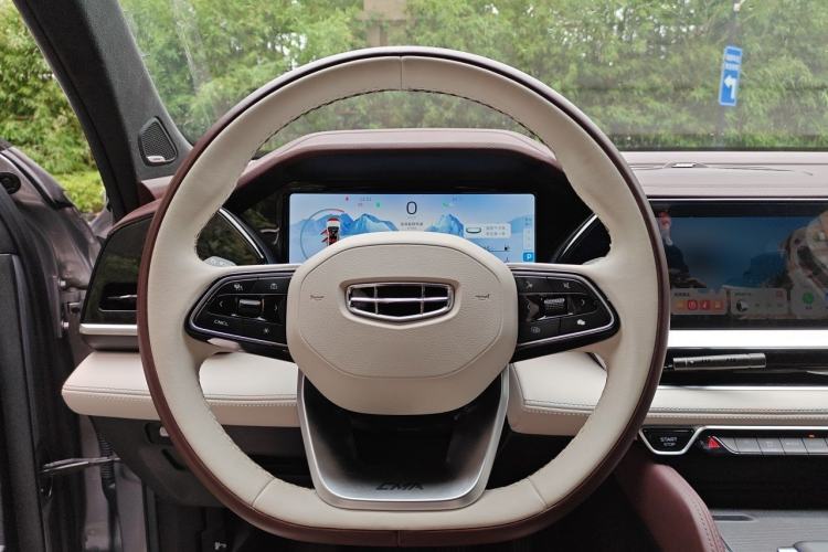 Used Geely Auto Monjaro L 2021 2.0TD DCT EVO Two-Wheel Drive Smart Luxury Version Steering Wheel