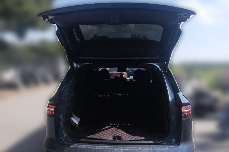 Used Geely Auto Monjaro L 2021 2.0TD DCT EVO Two-Wheel Drive Smart Luxury Version Trunk