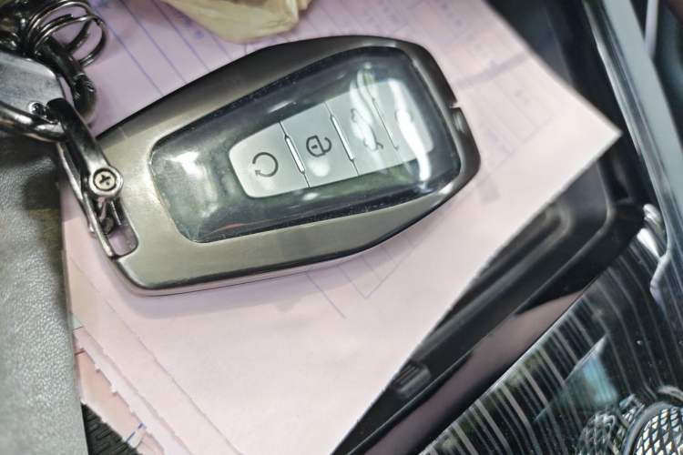 Used Geely Auto Monjaro L 2021 2.0TD DCT EVO Two-Wheel Drive Prestige Version Vehicle Key
