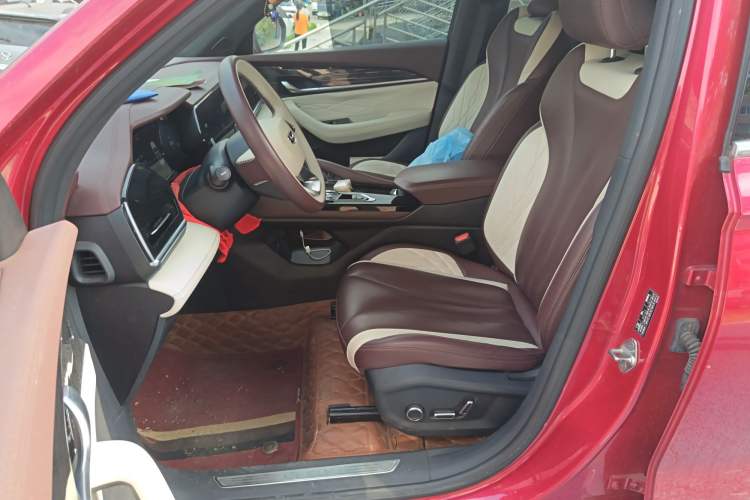 Used Geely Auto Monjaro L 2021 2.0TD DCT EVO Two-Wheel Drive Prestige Version Driver Seat