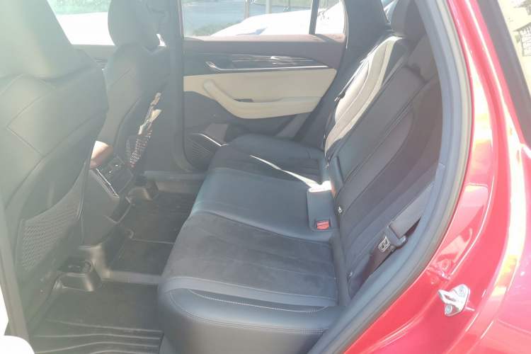 Used Geely Auto Monjaro L 2021 2.0TD DCT EVO Two-Wheel Drive Prestige Version Interior 4