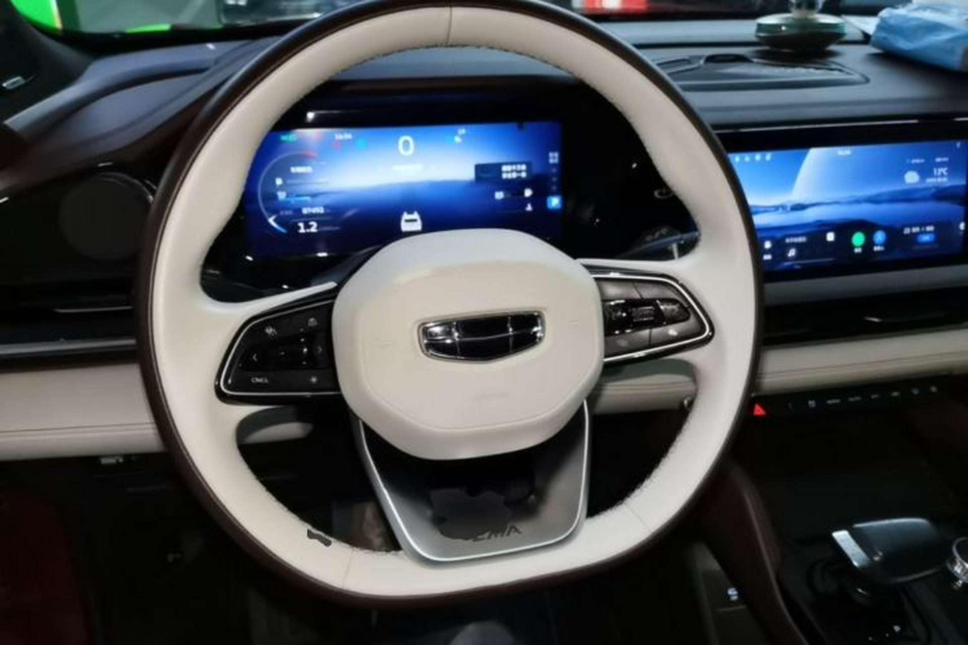 Used Geely Auto Monjaro L 2021 2.0TD DCT EVO Two-Wheel-Drive Flagship Version Steering Wheel
